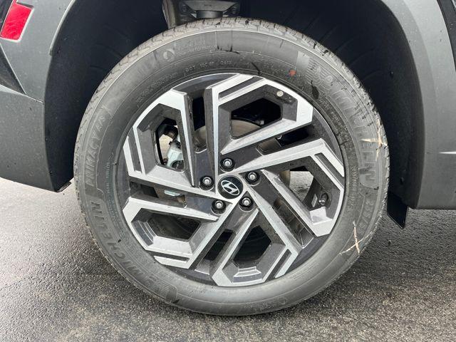 new 2025 Hyundai TUCSON Hybrid car, priced at $38,330