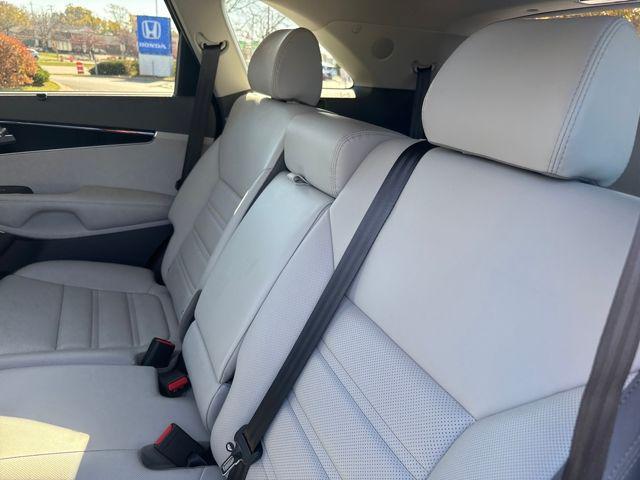 used 2019 Kia Sorento car, priced at $19,494