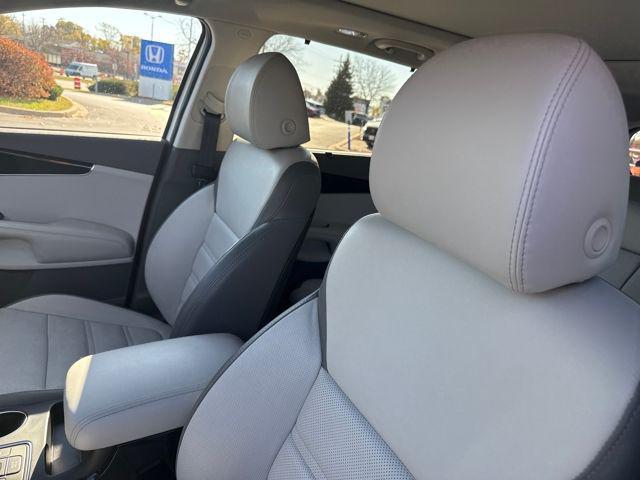 used 2019 Kia Sorento car, priced at $19,494