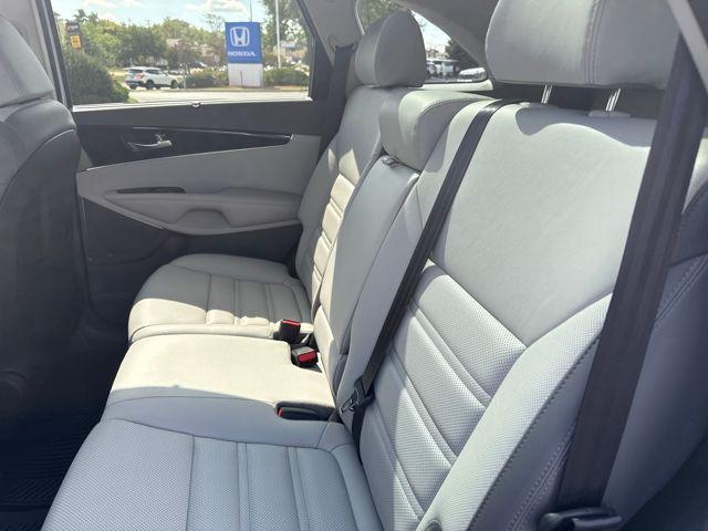 used 2019 Kia Sorento car, priced at $19,984