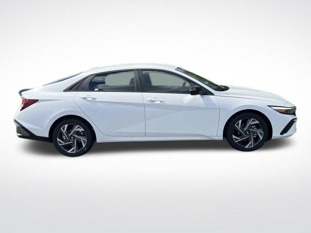 new 2025 Hyundai Elantra car, priced at $22,010