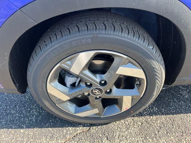 new 2025 Hyundai Venue car, priced at $24,545