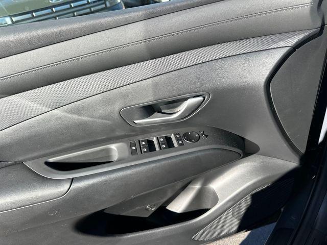 new 2026 Hyundai TUCSON Hybrid car, priced at $31,275