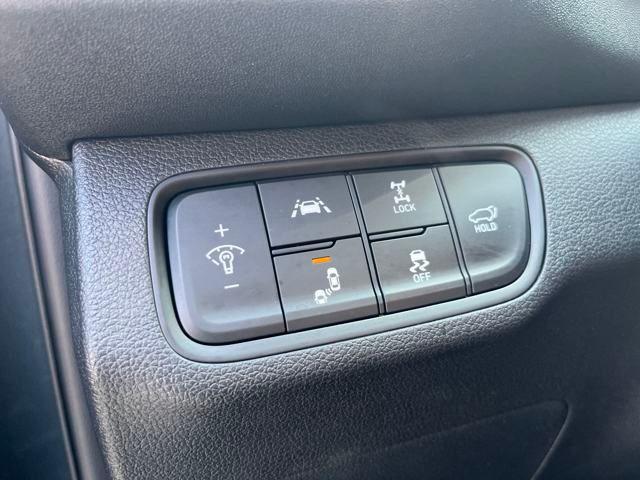 used 2019 Hyundai Santa Fe car, priced at $18,899