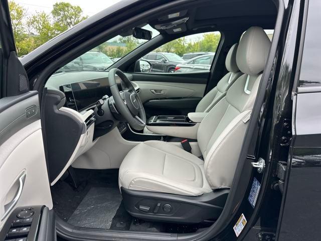 new 2025 Hyundai TUCSON Hybrid car, priced at $40,995