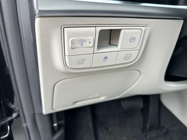 new 2025 Hyundai TUCSON Hybrid car, priced at $40,995