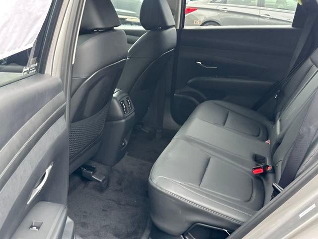 new 2025 Hyundai TUCSON Hybrid car, priced at $35,690