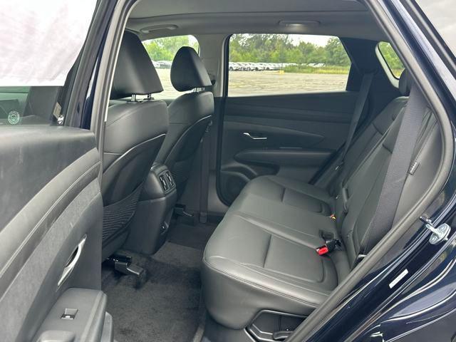 new 2025 Hyundai TUCSON Hybrid car, priced at $35,550