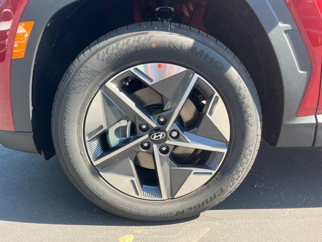 new 2025 Hyundai Tucson car, priced at $29,670