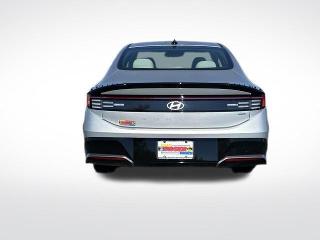 new 2025 Hyundai Sonata Hybrid car, priced at $31,690