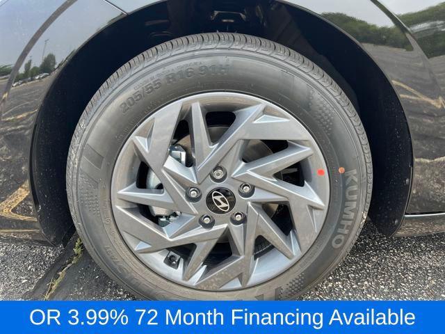 new 2025 Hyundai ELANTRA HEV car, priced at $24,015