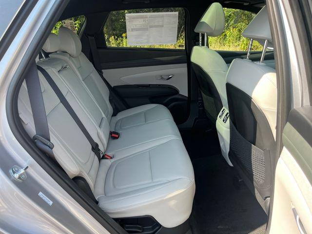 new 2025 Hyundai TUCSON Hybrid car, priced at $37,930