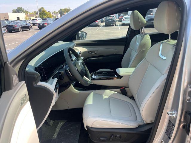 new 2025 Hyundai TUCSON Hybrid car, priced at $37,930