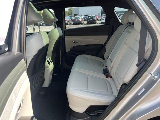 new 2025 Hyundai TUCSON Hybrid car, priced at $37,930