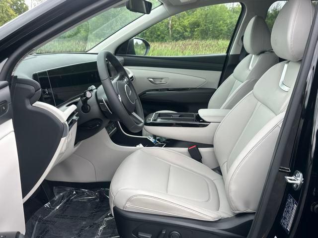new 2025 Hyundai TUCSON Hybrid car, priced at $41,220