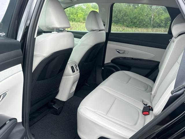 new 2025 Hyundai TUCSON Hybrid car, priced at $41,220