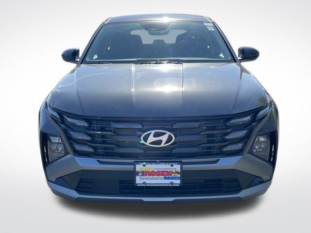 new 2026 Hyundai Tucson car, priced at $30,005