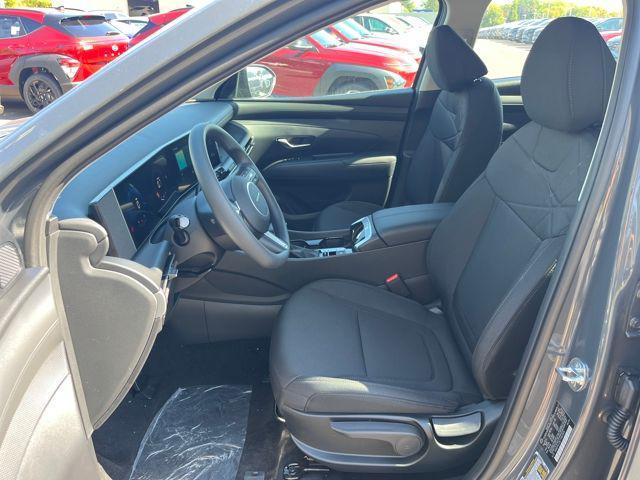 new 2026 Hyundai Tucson car, priced at $30,005