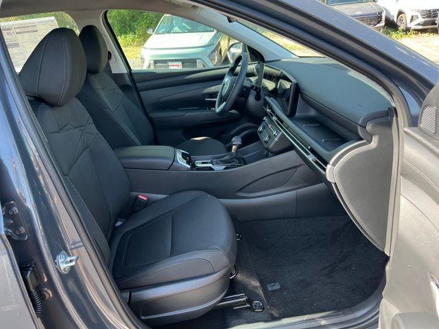 new 2026 Hyundai Tucson car, priced at $30,005