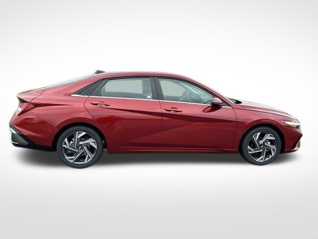 new 2025 Hyundai Elantra car, priced at $27,690