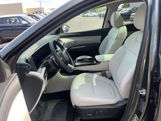 new 2025 Hyundai TUCSON Hybrid car, priced at $34,820