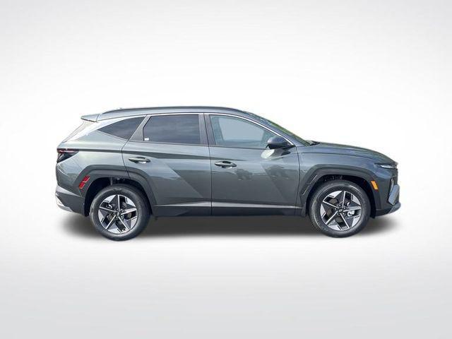 new 2025 Hyundai TUCSON Hybrid car, priced at $34,820