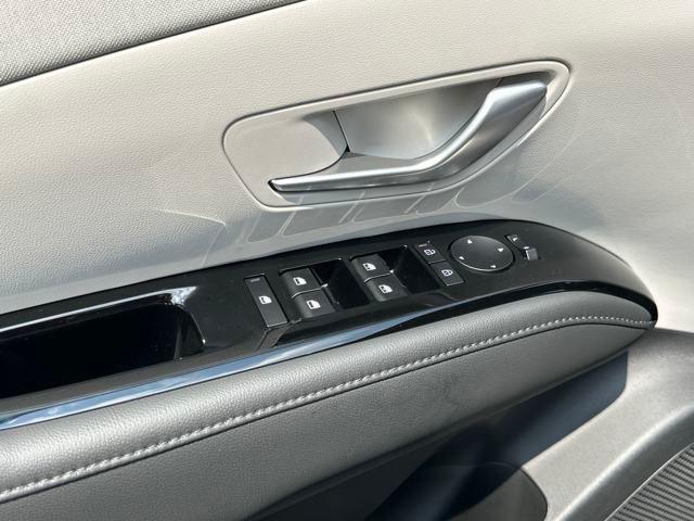 new 2025 Hyundai Tucson car, priced at $38,914