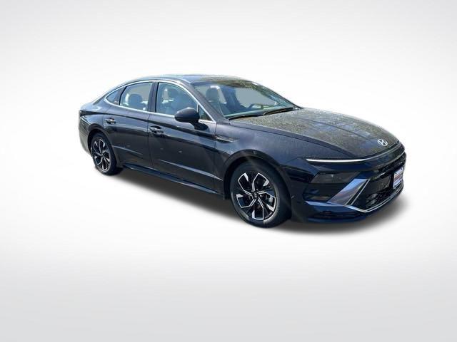 new 2025 Hyundai Sonata car, priced at $29,960