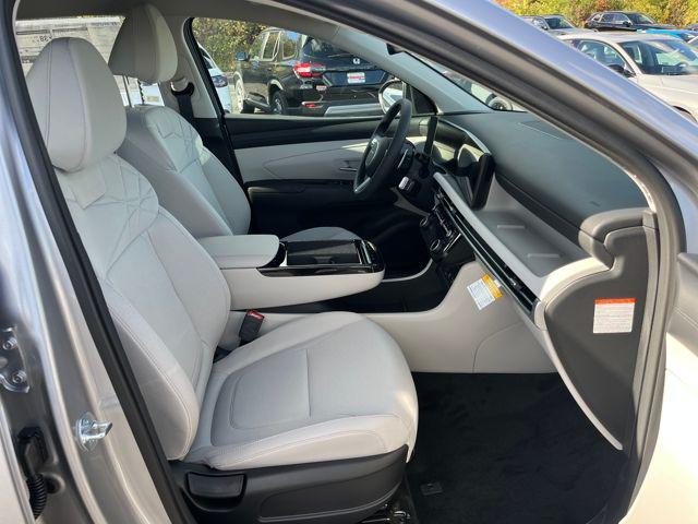 new 2026 Hyundai TUCSON Hybrid car, priced at $31,800
