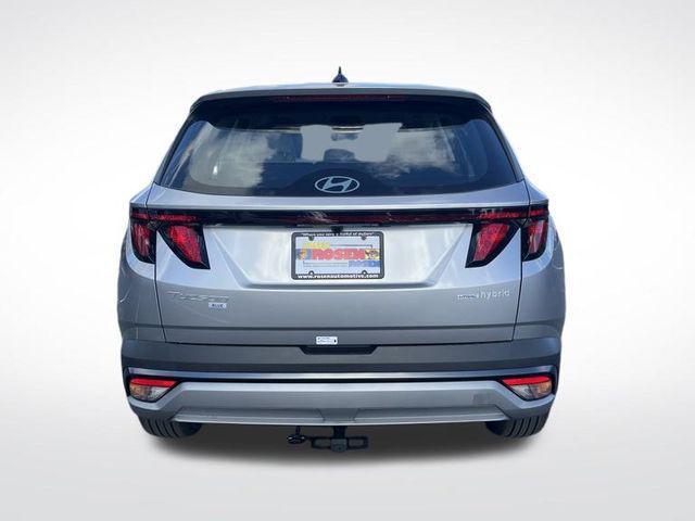 new 2026 Hyundai TUCSON Hybrid car, priced at $31,800