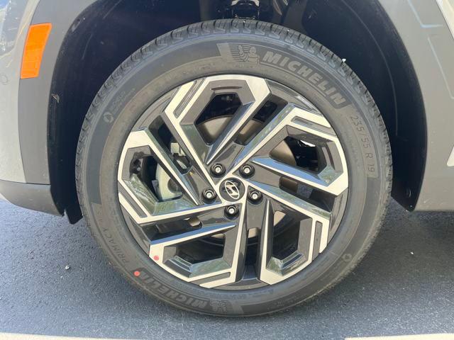 new 2025 Hyundai Tucson car, priced at $40,595
