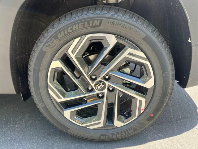 new 2025 Hyundai Tucson car, priced at $40,595
