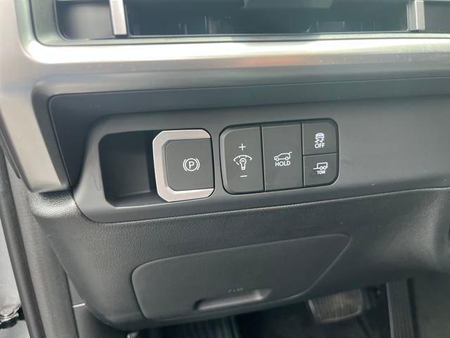 used 2024 Hyundai Santa Fe car, priced at $34,894