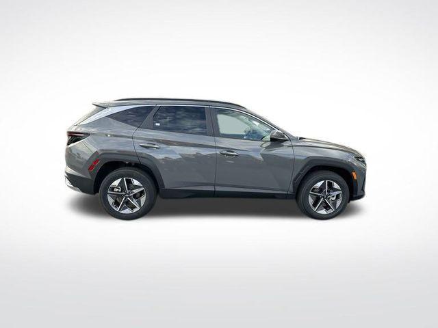 new 2025 Hyundai Tucson car, priced at $34,990