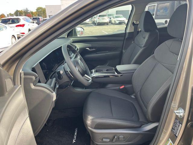 new 2026 Hyundai TUCSON Hybrid car, priced at $33,160