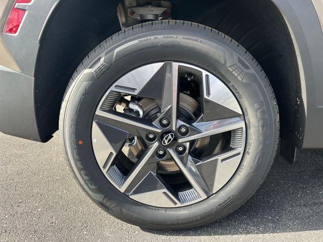 new 2026 Hyundai TUCSON Hybrid car, priced at $33,160