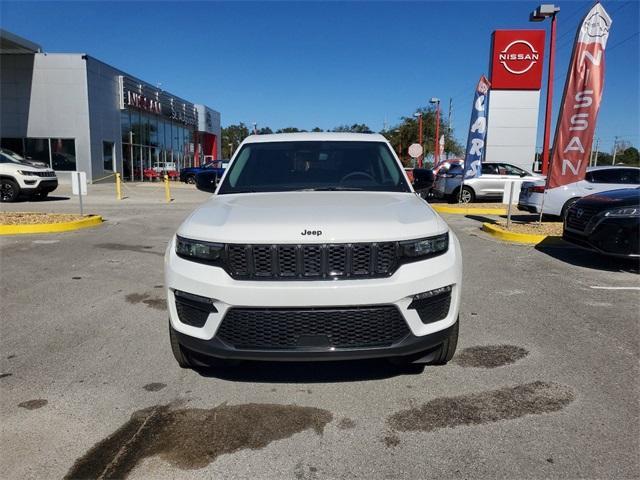 used 2024 Jeep Grand Cherokee car, priced at $40,939