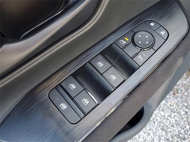 new 2025 Nissan Kicks car, priced at $22,107