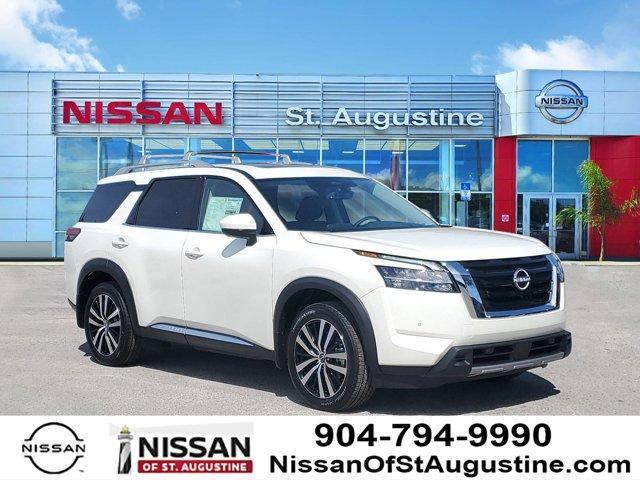 new 2024 Nissan Pathfinder car, priced at $45,572