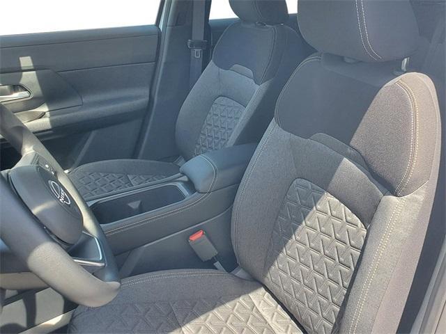 new 2025 Nissan Kicks car, priced at $24,851
