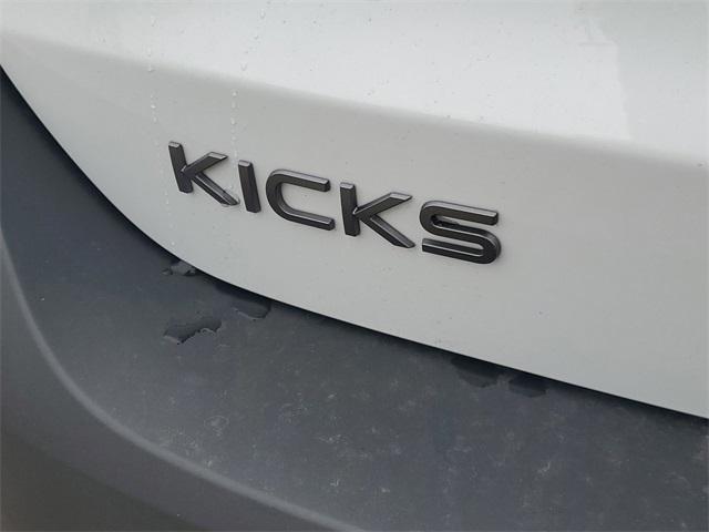 new 2025 Nissan Kicks car, priced at $22,504