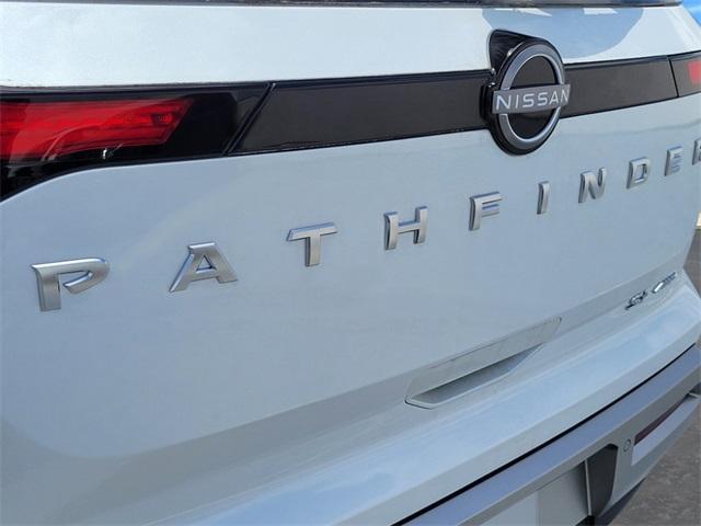 new 2025 Nissan Pathfinder car, priced at $36,196