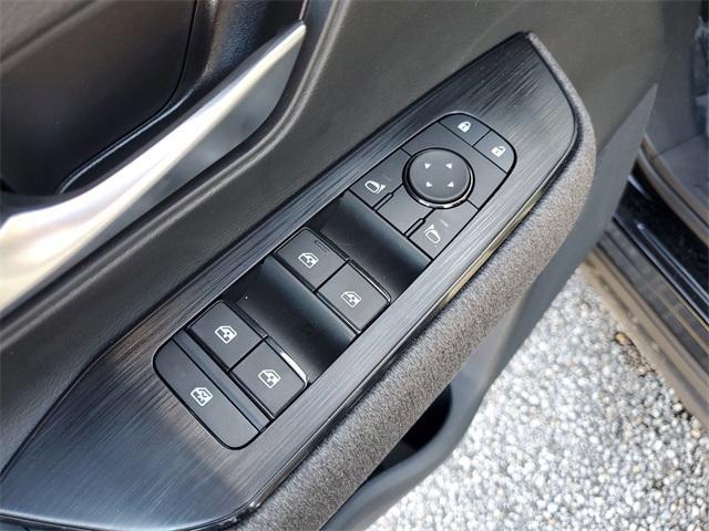 new 2025 Nissan Kicks car, priced at $23,878