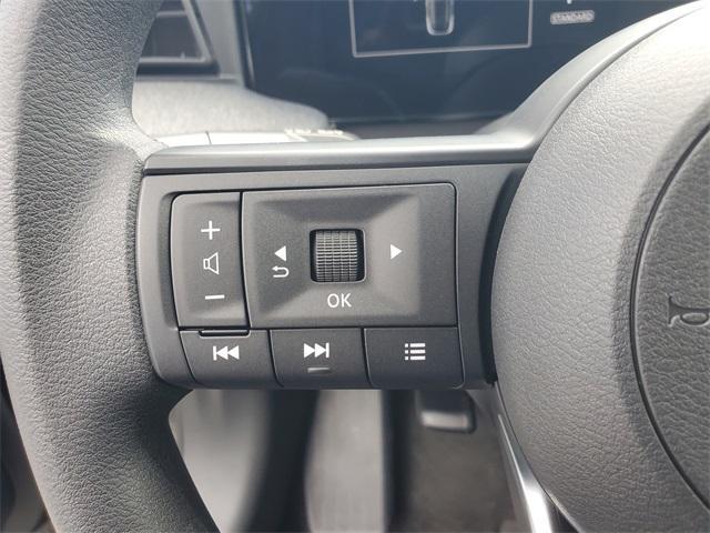 new 2025 Nissan Kicks car, priced at $24,660