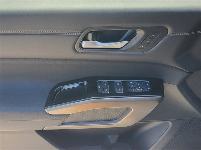 new 2025 Nissan Pathfinder car, priced at $46,254
