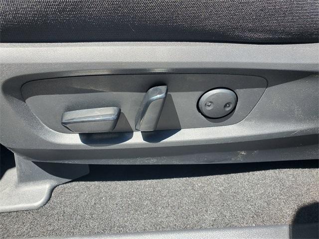 new 2025 Nissan Pathfinder car, priced at $34,676