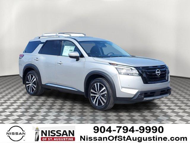 new 2024 Nissan Pathfinder car, priced at $45,881