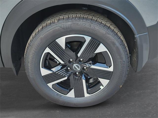 new 2025 Nissan Kicks car, priced at $24,600