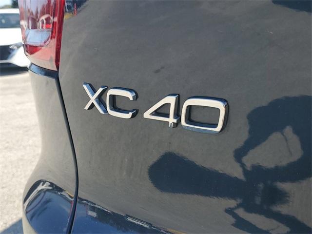 used 2021 Volvo XC40 car, priced at $28,957