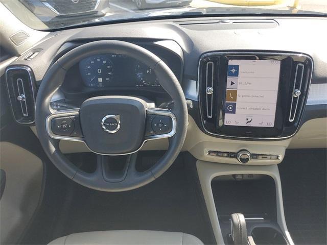 used 2021 Volvo XC40 car, priced at $28,957